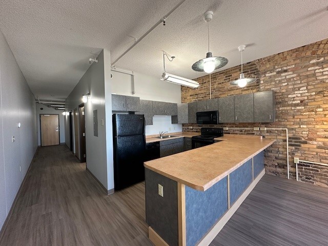 Bridgeman Russell, Duluth, MN 55802 - photo 4