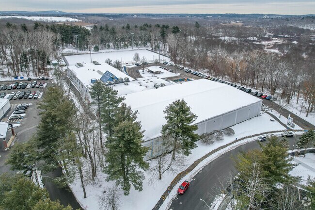 Kids in Oak Hill attend Solomon Schechter.