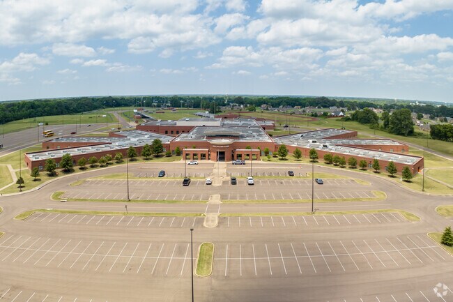 There is ample parking at Horn Lake High School.