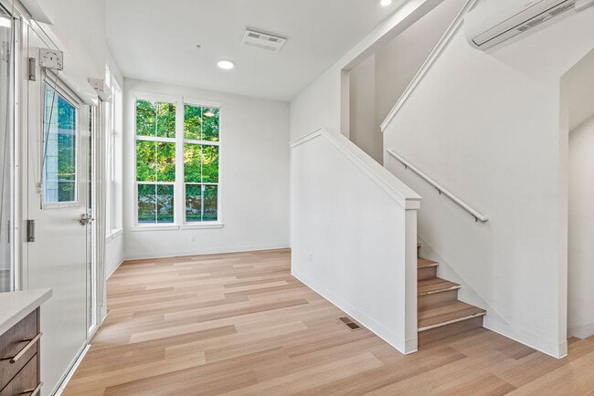 Large Windows (Unit 4)