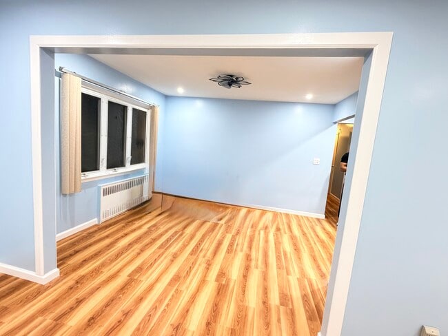 13721 Lafayette St, Ozone Park, NY 11417 - photo 7