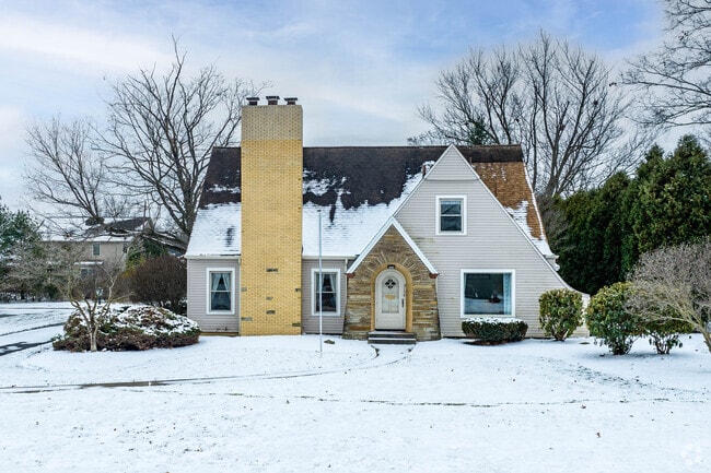 Historical design influence can be seen in the Tudor style homes in the Harding neighborhood.