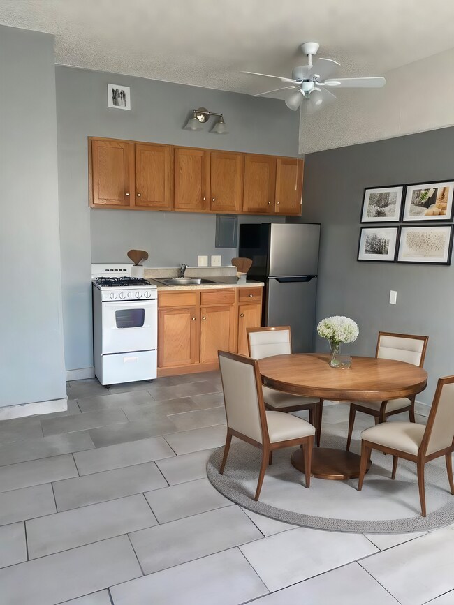 4725 Prospect Ave, Kansas City, MO 64130