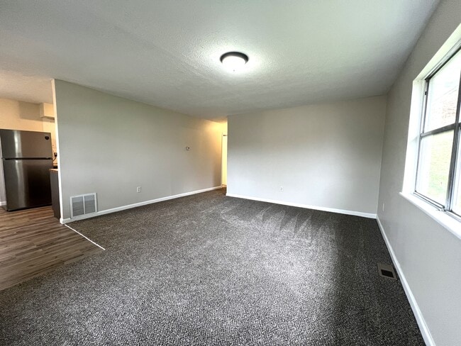 424 Lemmon St, Corydon, IN 47112 - photo 2