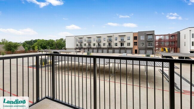 650 E Sycamore St unit 3107, Denton, TX 76201 - photo 6