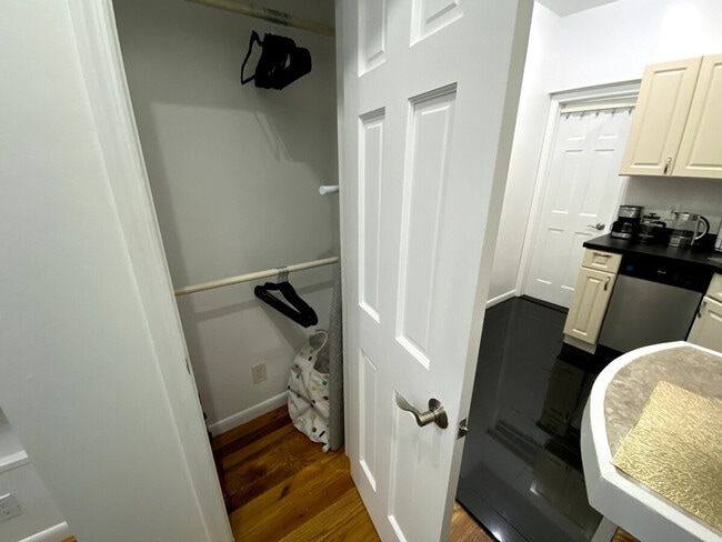 310 E 103rd St unit ID1032007P, New York, NY 10029 - photo 6