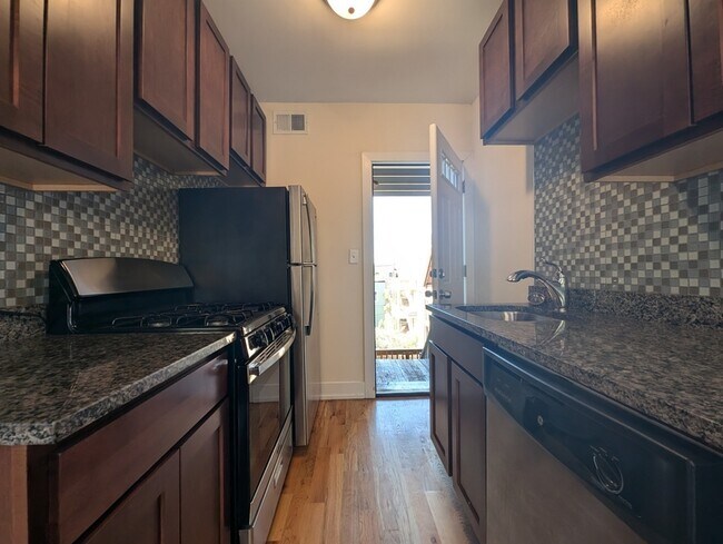 2948 N Seminary Ave unit 3, Chicago, IL 60657 - photo 2