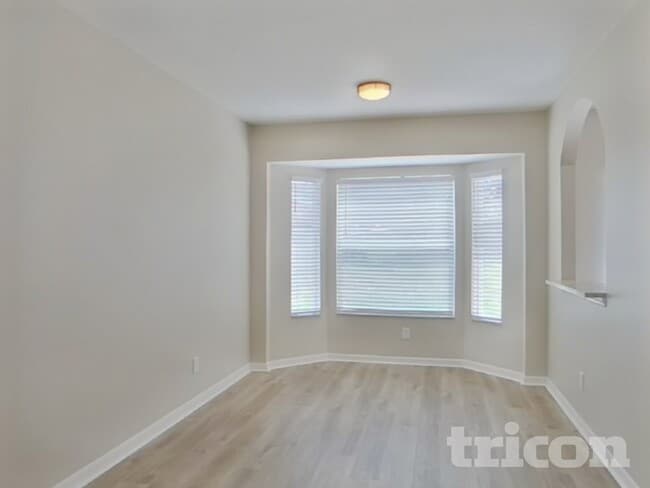 10645 Navigation Dr, Riverview, FL 33579 - photo 4