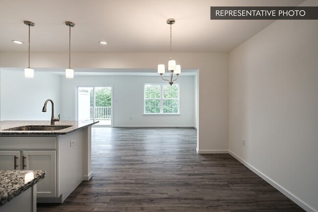 343 Acer Ave unit 38620402, State College, PA 16803 - photo 6