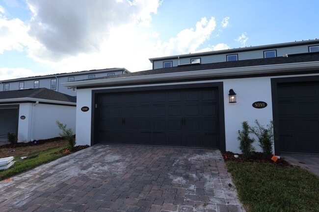 9398 Bolshoi Aly, Winter Garden, FL 34787 - photo 3
