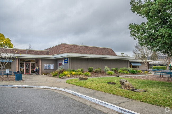 Yulupa Elementary strives to build partnerships with parents and students.