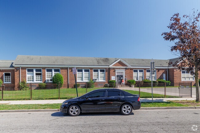 The student population of Jackson Main Elementary School is 419.