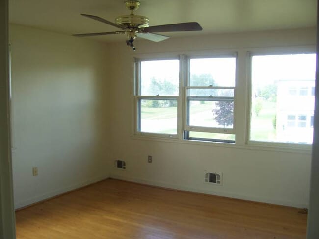 510 Invader St unit 504 jupiter, Gwinn, MI 49841 - photo 5