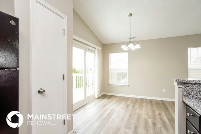 10511 Katie Creek Ct, Charlotte, NC 28213 - photo 5