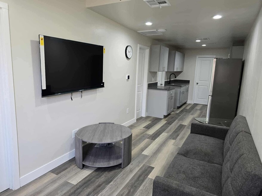 4762 Voltaire St, San Diego, CA 92107 - photo 1