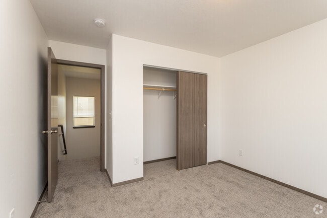 2BR, 1.5BA - 1,113SF - Bedroom