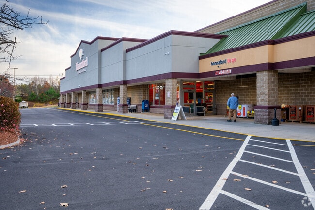 Hannaford Supermarket is an option for locals to pick up groceries.