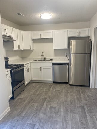 1207 21st Ave NE, Hickory, NC 28601