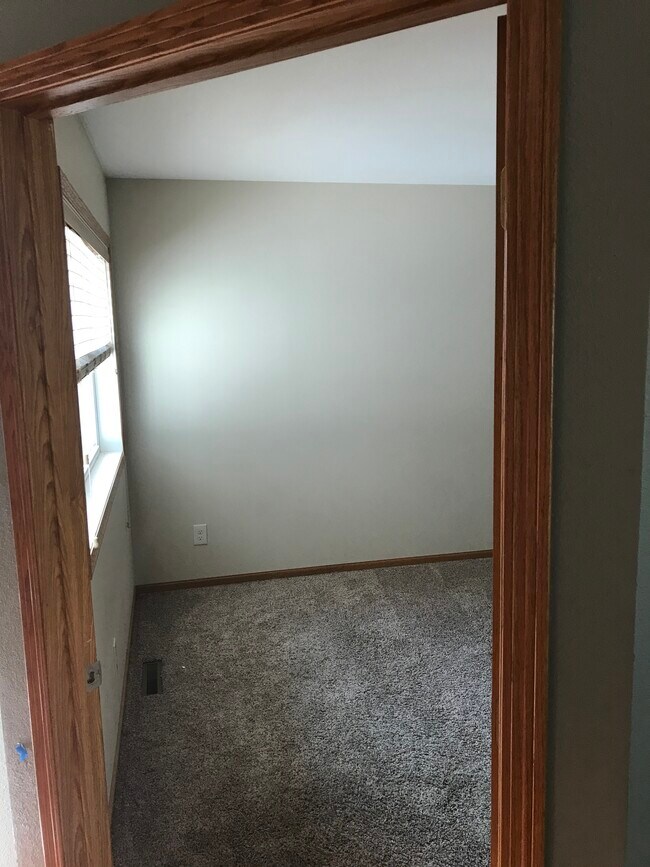 1722 Crooked Ave, Holmen, WI 54636 - photo 6