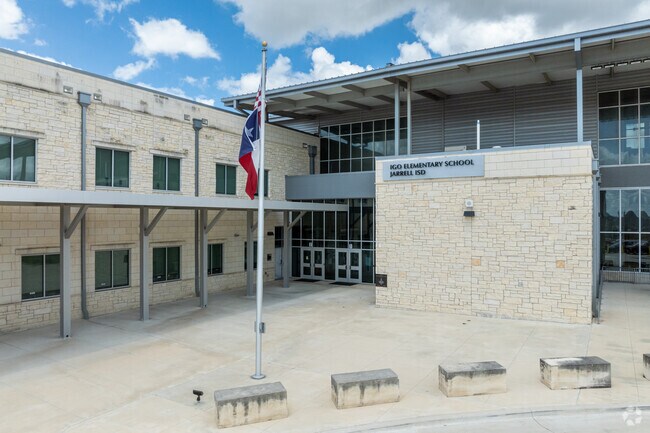 Igo Elementary School is an excellent choice for your student.