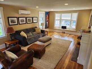 211 Elm St Unit Single family house, Dartmouth, MA 02748