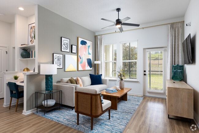 2BR, 2BA - 1088SF