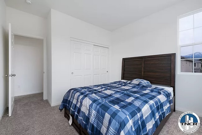 28468 Sunflower St, Highland, CA 92346 - photo 3