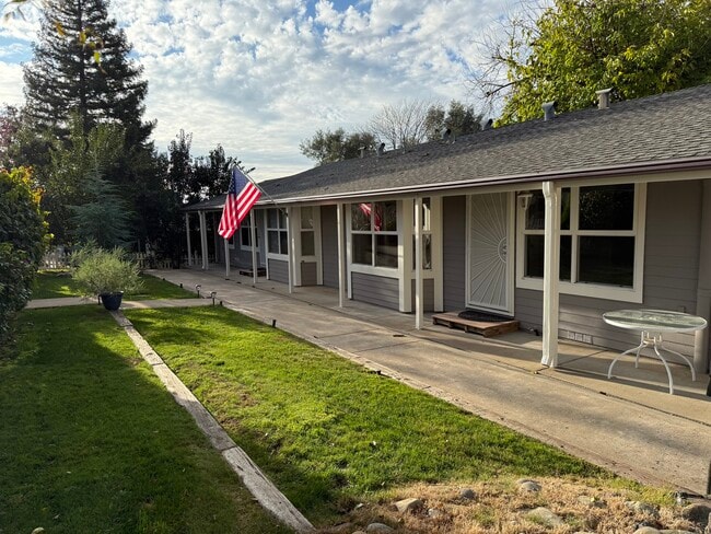 1000 Figueroa St unit B, Folsom, CA 95630 - photo 2