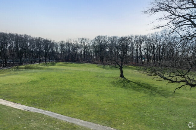 The gem of Woodhaven is Forest Park, which is sometimes dubbed the Central Park of Queens.