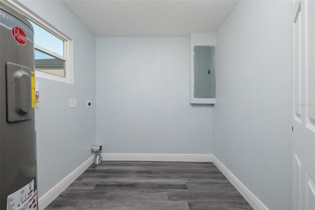 1709 W Perio St, Tampa, FL 33612 - photo 4