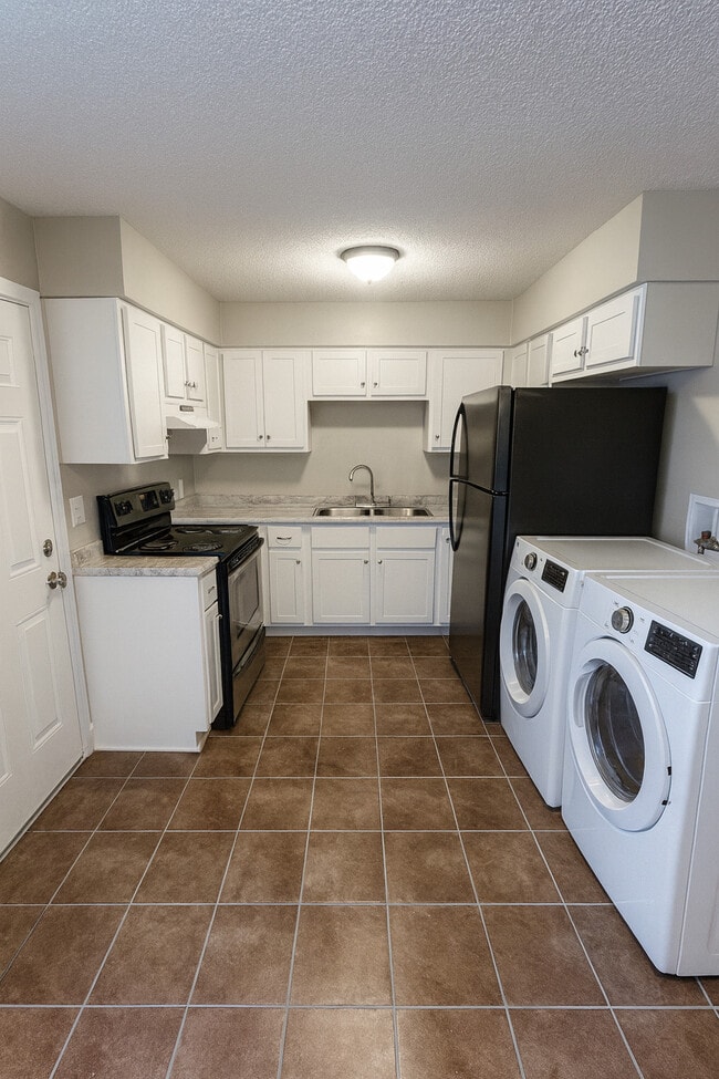 2105 Saint John Ave, Dyersburg, TN 38024