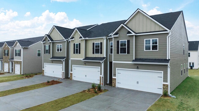 3422 Firestone Dr, Hephzibah, GA 30815 - photo 4