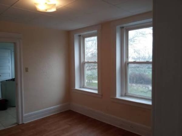 645 Ferry St unit iron, Newark, NJ 07105 - photo 2