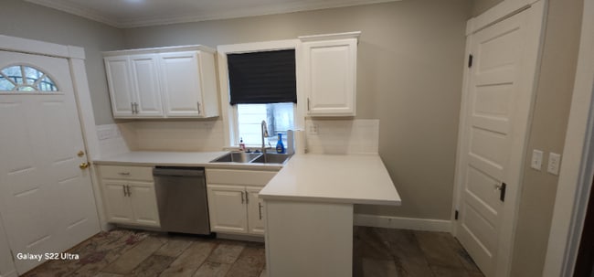 524 Bowen St, Dayton, OH 45410 - photo 2