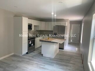 46 Bradbury St Unit 1, Old Town, ME 04468