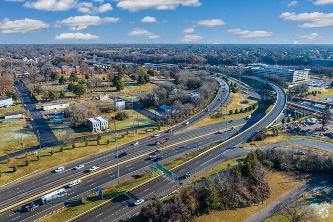 Interstate 64 borders the northern edge of Montrose for easy commuting.
