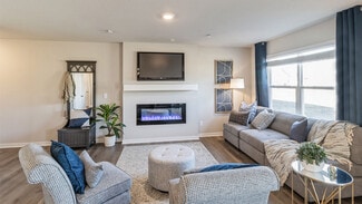 1039 Daisy Ln, Waukee, IA 50263