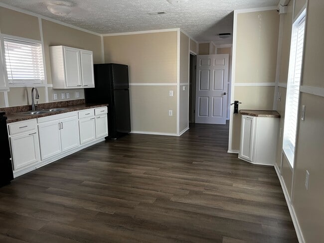 709 N Collins Fwy, Howe, TX 75459 - photo 5