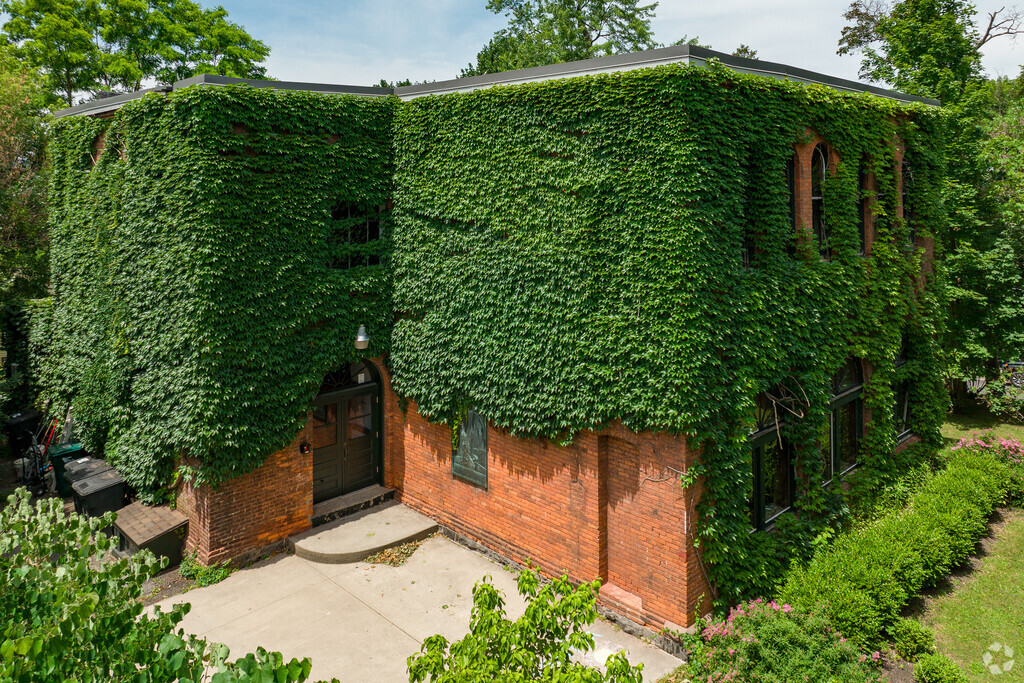 Cascadilla School is on the Ivy League campus of Cornell University.