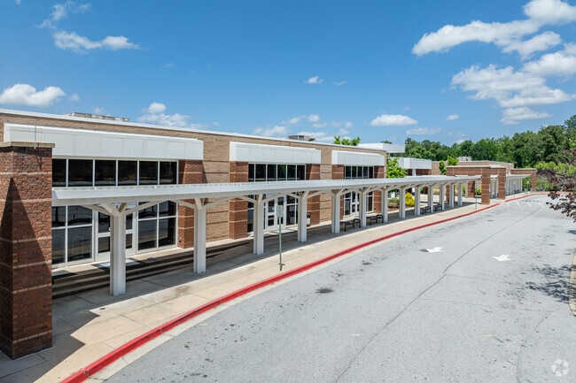 Bunche Middle School has a student to teacher ratio of 15 to 1.