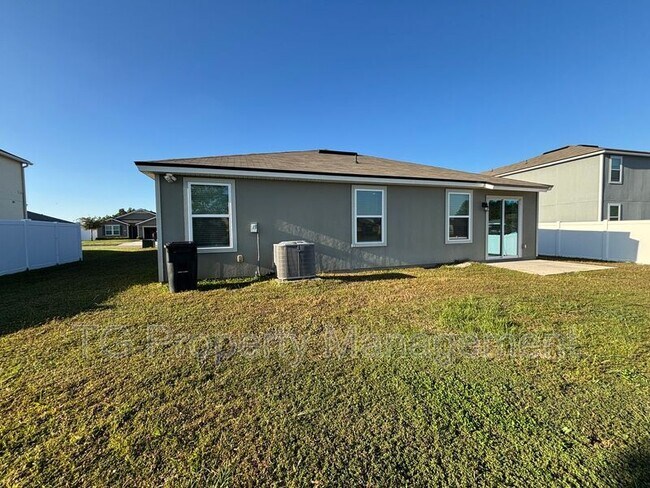 15668 Palfrey Chase Dr, Jacksonville, FL 32234 - photo 5