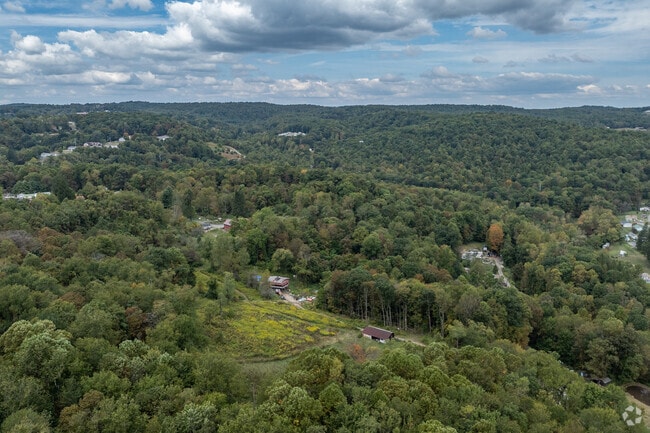 Vast landscapes surround the downtown area of Kingwood.