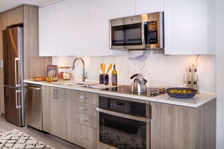2009 8th St NW, Washington, DC 20001