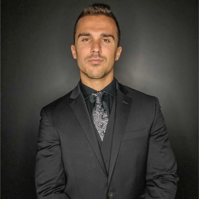 Agent Photo