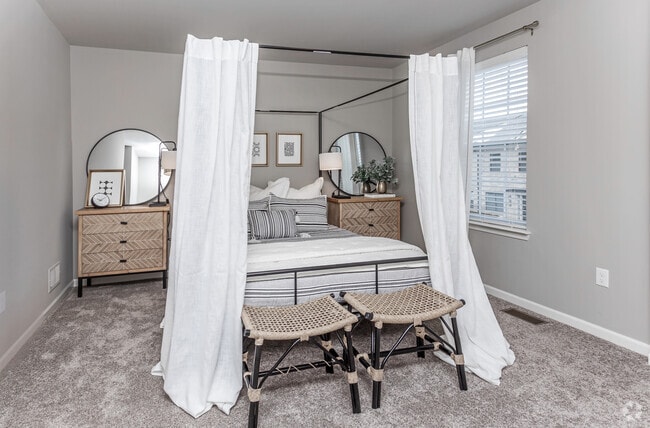 2BR, 2.5BA - 1,310 SF The Glen Hollow