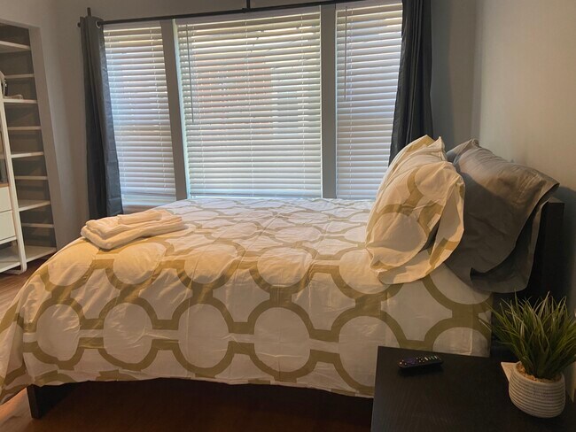 624 Jasper St unit 624 Jasper St., Baltimore, MD 21201 - photo 4