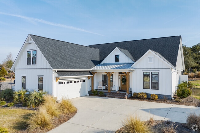 Hampstead has gorgeous craftsman home styles with striking architectural detail.