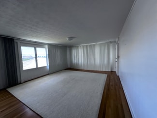 954 Alewa Dr, Honolulu, HI 96817