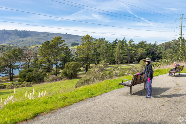 Green Hills is close to the walking paths of San Andreas Lake.