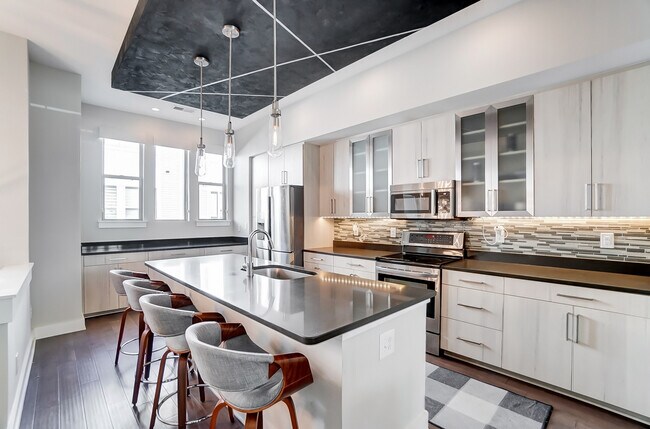 330 Helix Way, Charlotte, NC 28203 - photo 7